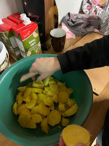 2c56e7c5 ef7f 4fc1 9bea 9183d6bb84a4