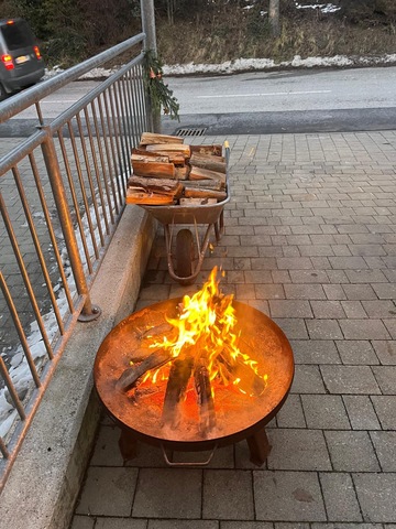 e3e26fe4 6009 4a5c 97ab 25b71d055fef